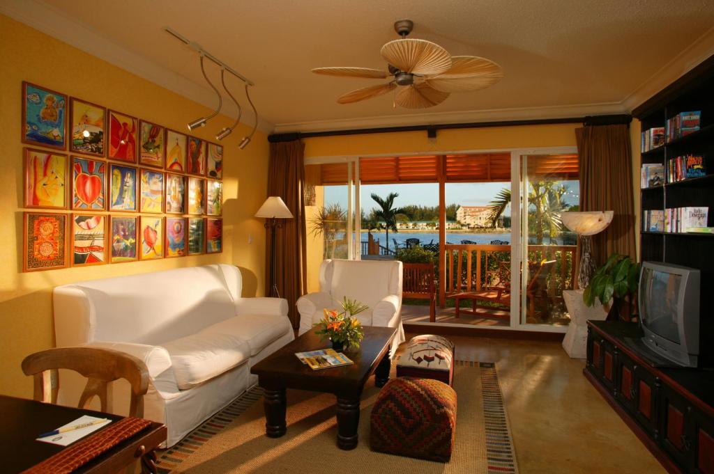 Pelican Bay Hotel Freeport Phòng bức ảnh